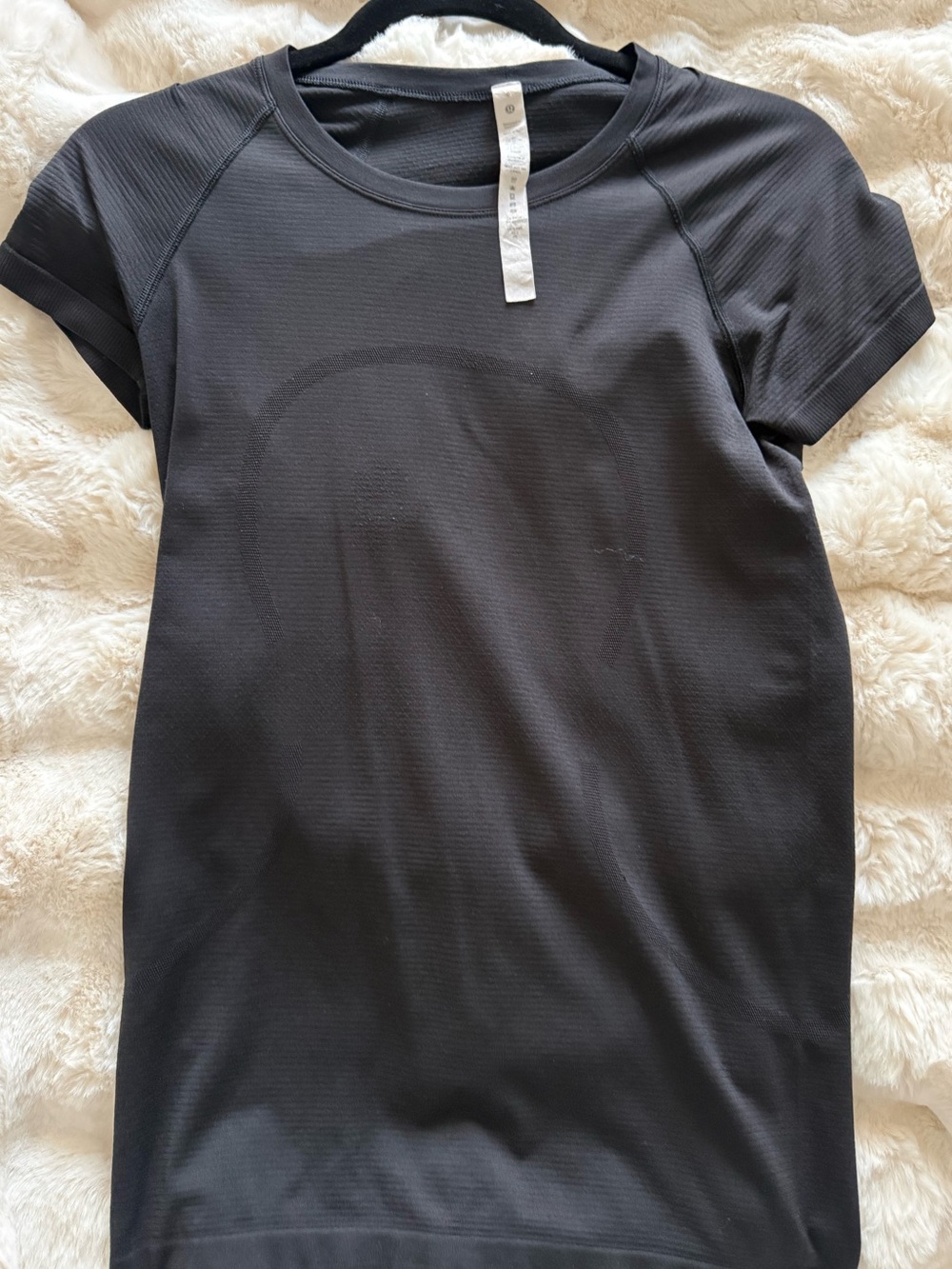 Women’s lululemon Black Active Short Sleeve Top